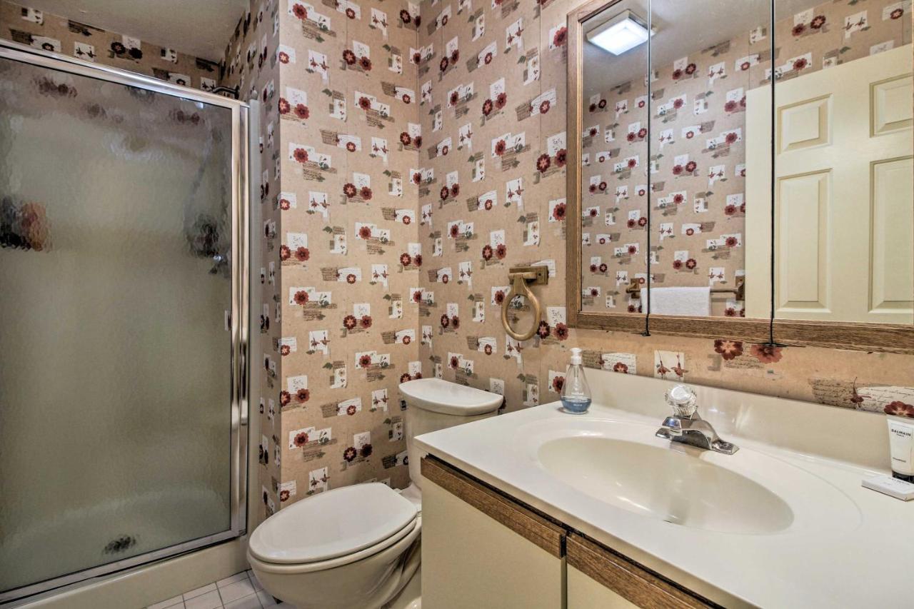 Timber Creek Townhome With 2 Decks And Mtn Views! ウェスト・ドーバー エクステリア 写真