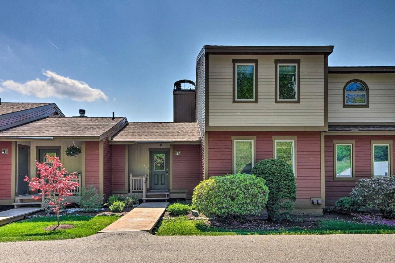 Timber Creek Townhome With 2 Decks And Mtn Views! ウェスト・ドーバー エクステリア 写真